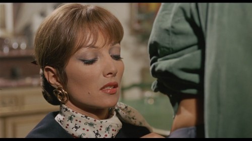 Les.Biches.1968.1080p.WEBRip.x264 [Apollo777].mkv VLC media player 9 5 2025 5 54 05 PM