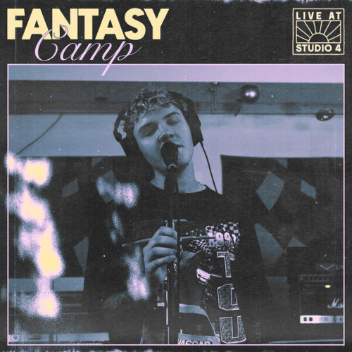 Fantasy Camp casual intimacy live at studio