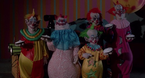 killer klowns from outer space 7